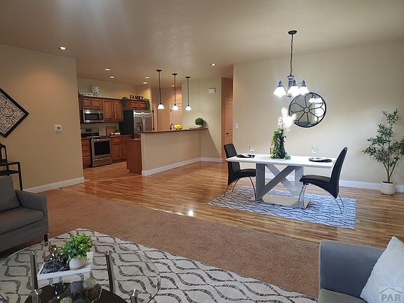 5th image of 1908 Lynda Ln