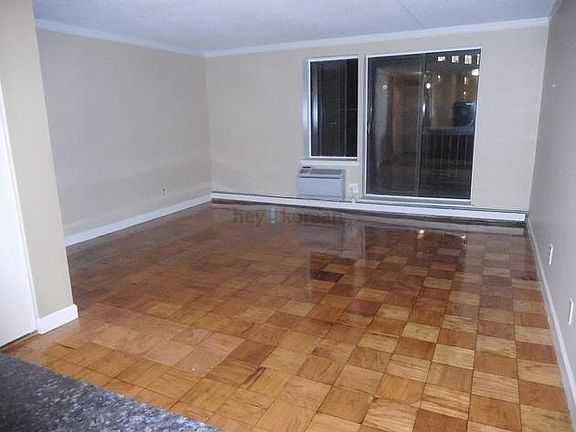 5th image of 14016 34th Ave APT 1212