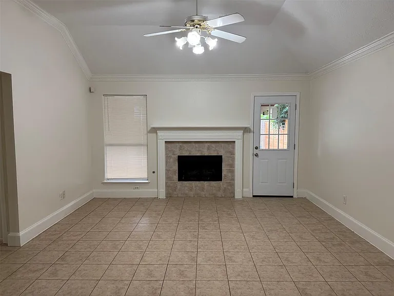 21111 Woodland Green Dr — Photo 6