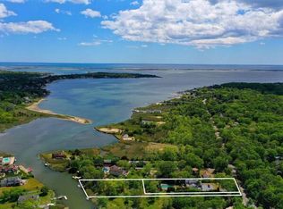 23 W Tiana Rd, Hampton Bays, NY 11946