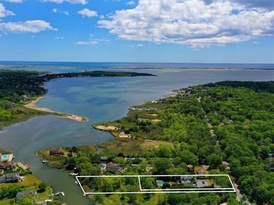 23 W Tiana Rd, Hampton Bays, NY, 11946
