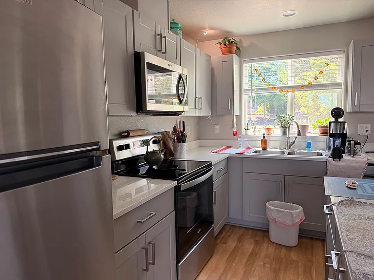 401 Talent Ave #A — Photo 2