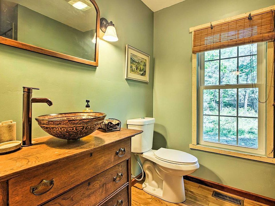 13th image of this home