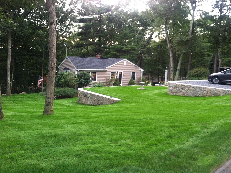 2nd image of 35 Hillcrest Dr