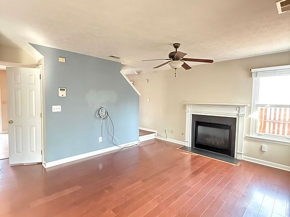 5th image of 3944 Longhill Station Rd