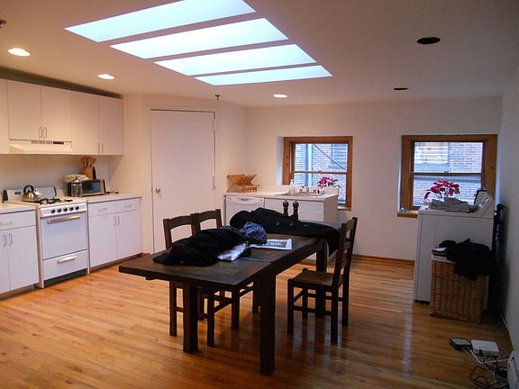 5th image of 144 Chambers St APT 5
