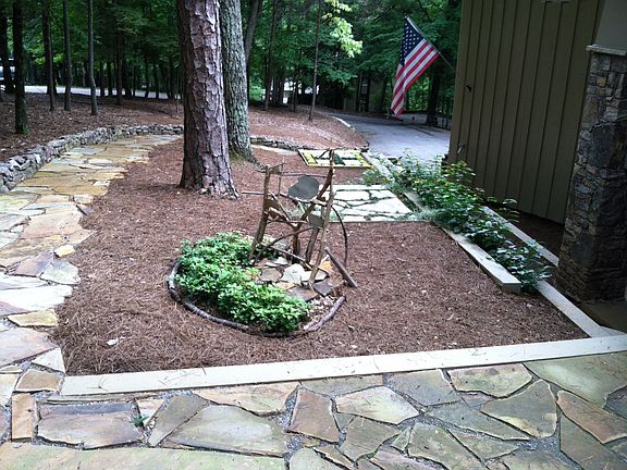 Choctaw quilt: front garden