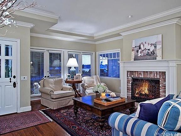 4th image of 2431 Bayshore Dr