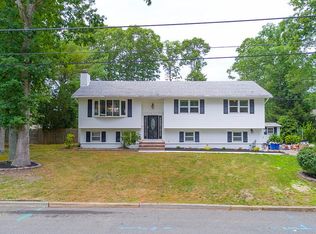 579 Lanlac Dr, Lanoka Harbor, NJ 08734