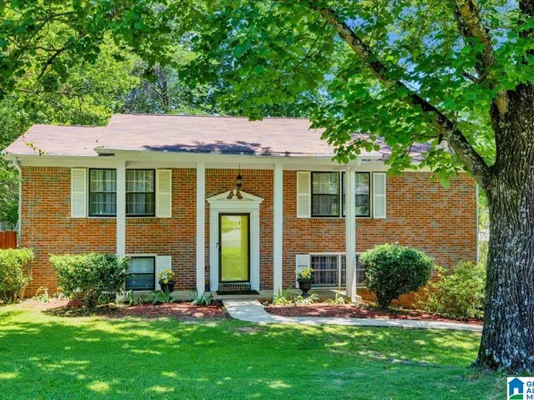 1689 Magnolia St, Gardendale, AL 35071