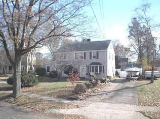 11 Briggs Ct, Milford, CT 06460