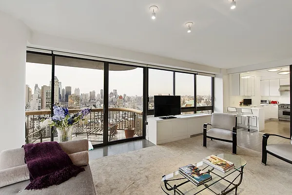 Sold by Nest Seekers International | media 57