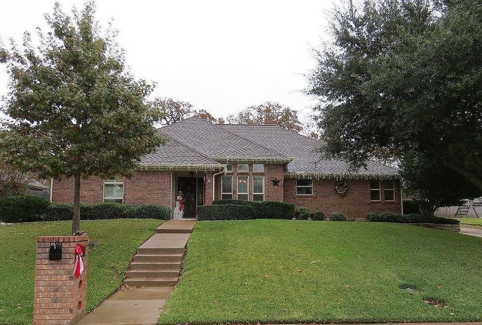1st image of 1728 Jeannie Ln