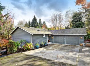 19825 55th Ave NE, Lake Forest Park, WA 98155
