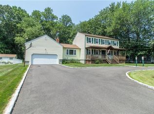 520 Overland Dr, Orange, CT 06477