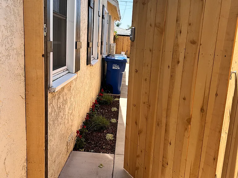 4235 E Keever Ave #1/2 — Photo 6