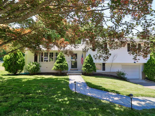 12 Rowland Drive, Prospect, CT 06712