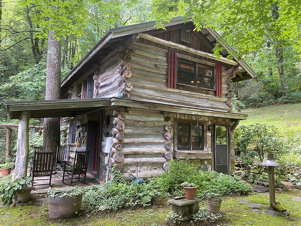 1st image of 328 Wrenlock Dr