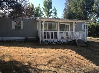 1492 River Rd, Elkton, OR 97436