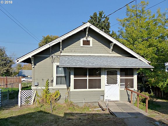 4th image of 1116 E 10th St