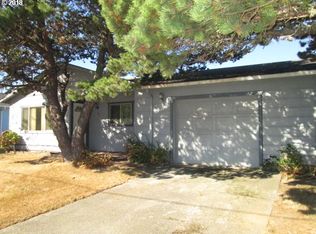 480 Franklin Ave, Bandon, OR 97411