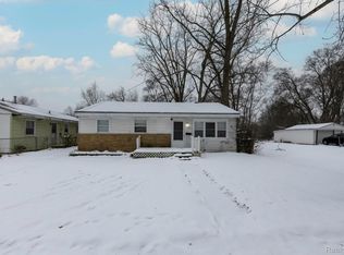 2621 Lynnwood Ave, Saginaw, MI 48601