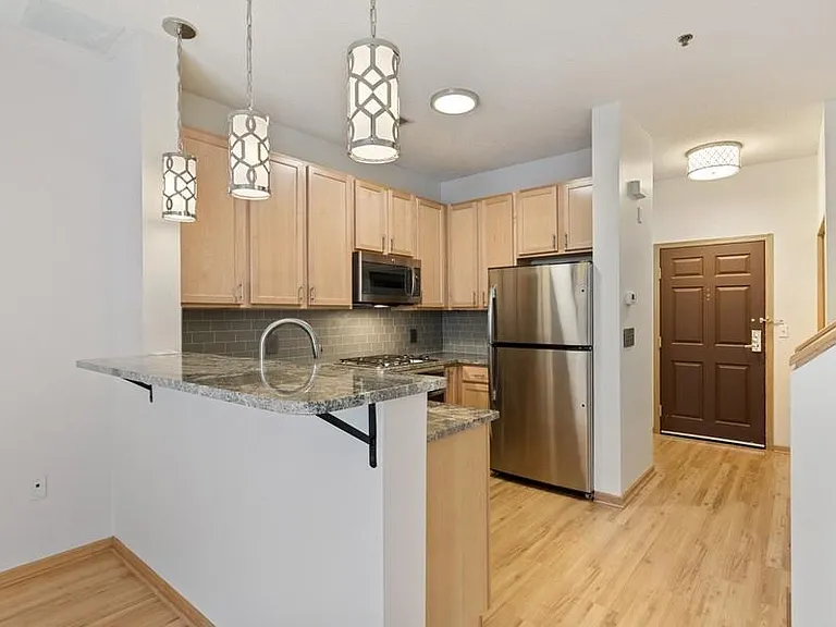 600 N 2nd St #120 — Photo 3