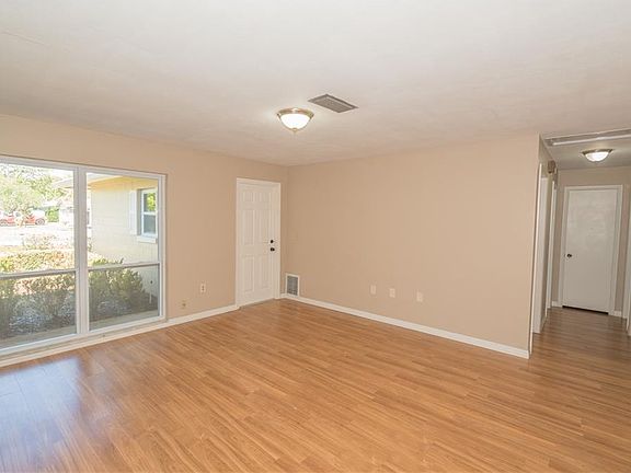 2nd image of 1430 Tierra Cir
