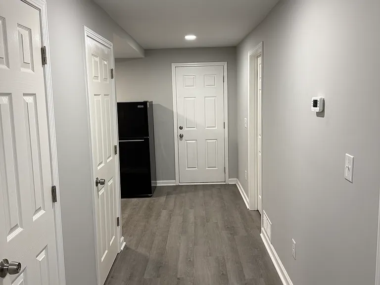 2047 Cliffton Ter — Photo 27