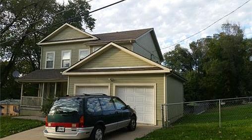 2nd image of 4200 NE 43rd Ter