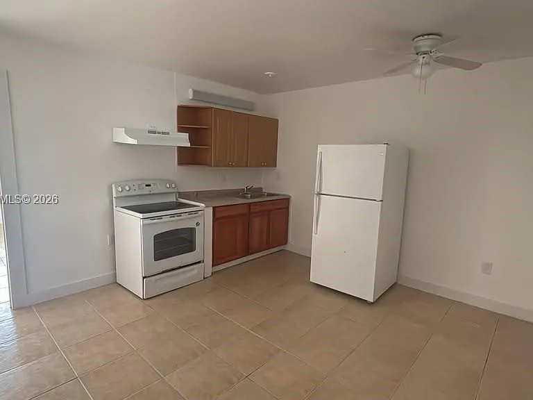 8450 NE Miami Ct #4 — Photo 1