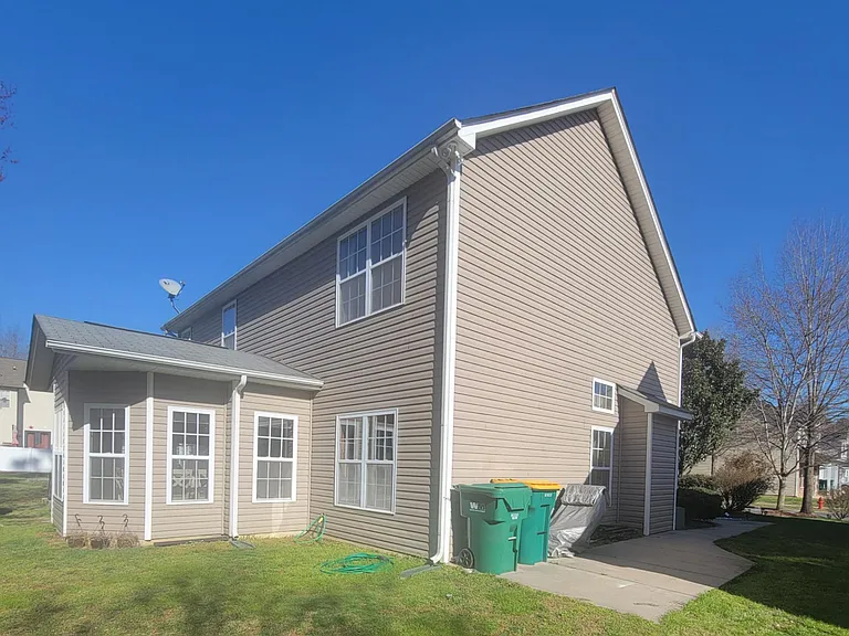 8434 Meadowcreek Village Dr — Photo 22