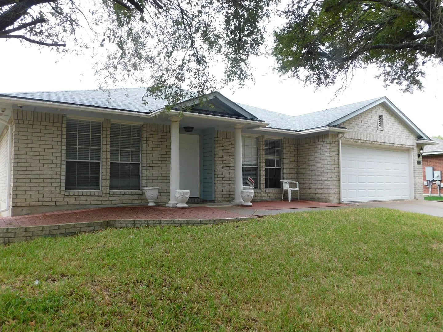 Round Rock home for lease — Photo 2