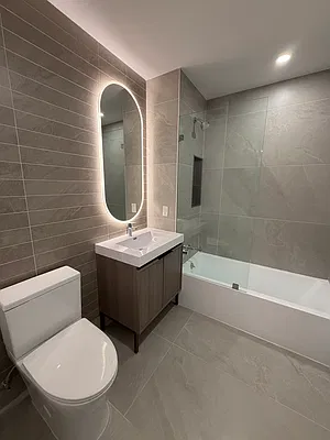 Bathroom, photo 1