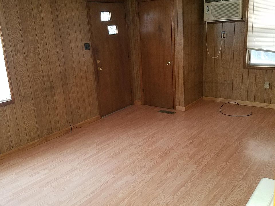 1st image of 221 Hinson Dr