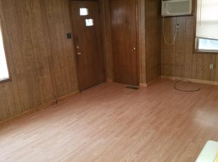 221 Hinson Dr, Lexington, TN 38351