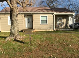 305 Comer Ave, Horse Cave, KY 42749