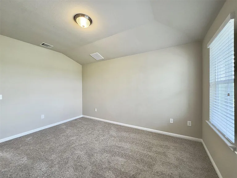 713 Katmai Cir — Photo 22