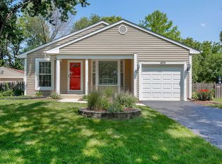 429 Bayview Ave, Naperville, IL 60565