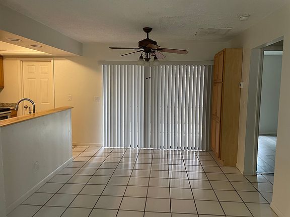 4th image of 2328 SE 6th Ter APT B