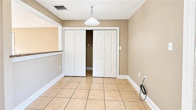 3 bed, 1.5 bath, 1135 sqft, $1,450 — Photo 4