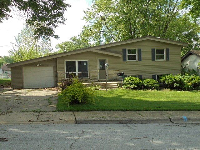 1st image of 1384 Jeffery St