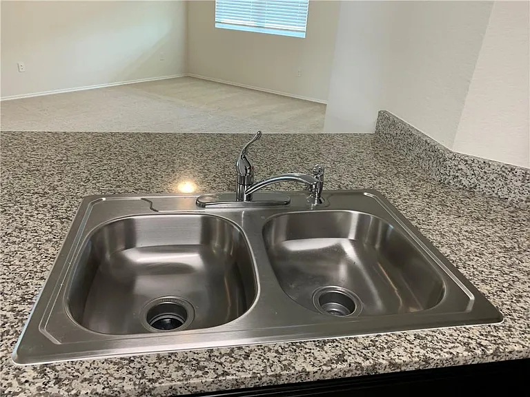15002 Kent Justin Dr — Photo 13