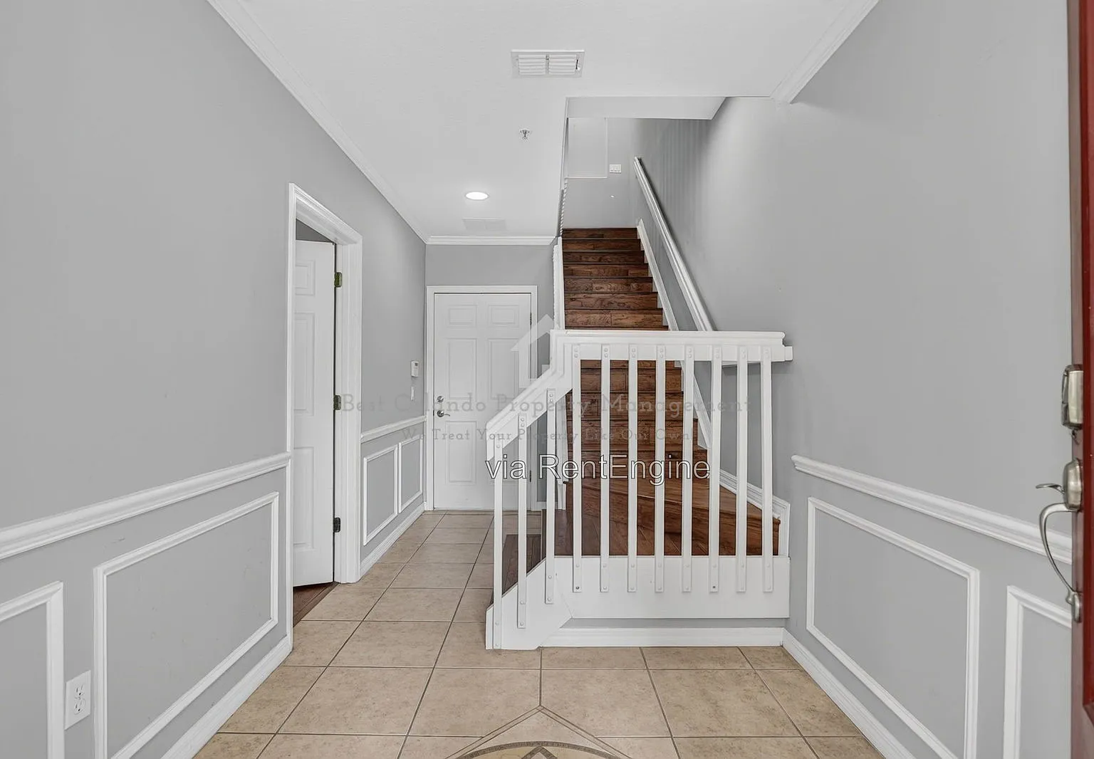 3 bed, 4.0 bath, 2337 sqft, $4,750 — Photo 4