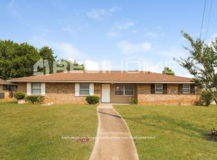 501 Sharp Dr, Desoto, TX 75115