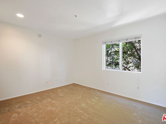 5th image of 3855 Rambla Pacifico APT A