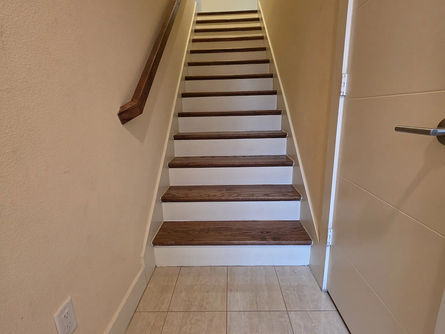 2 bed, 2.5 bath, 1609 sqft, $3,450 — Photo 3