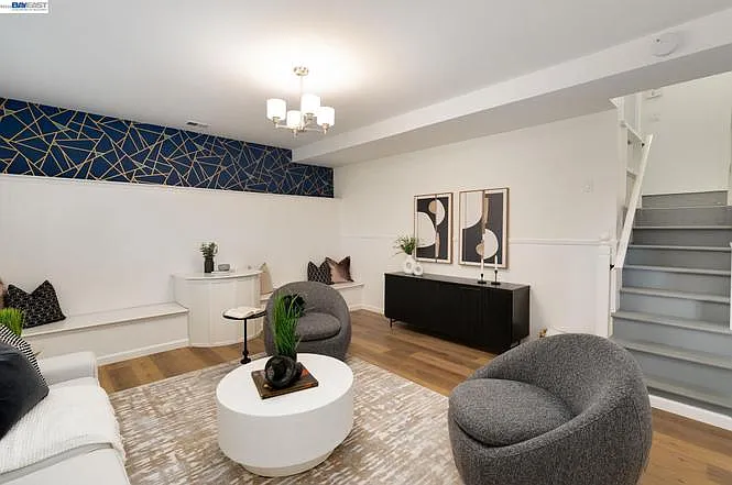 5265 Winifred Dr — Photo 25