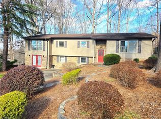 1524 Holly Cir, Wilkesboro, NC 28697