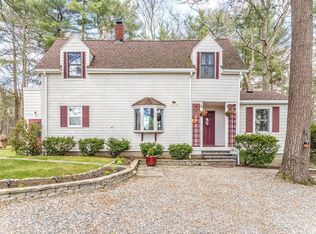 11 Liberty St, Middleton, MA 01949